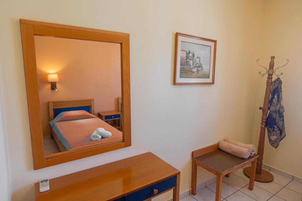 Garbis Villas & Apartments Lourdata  Dış mekan fotoğraf