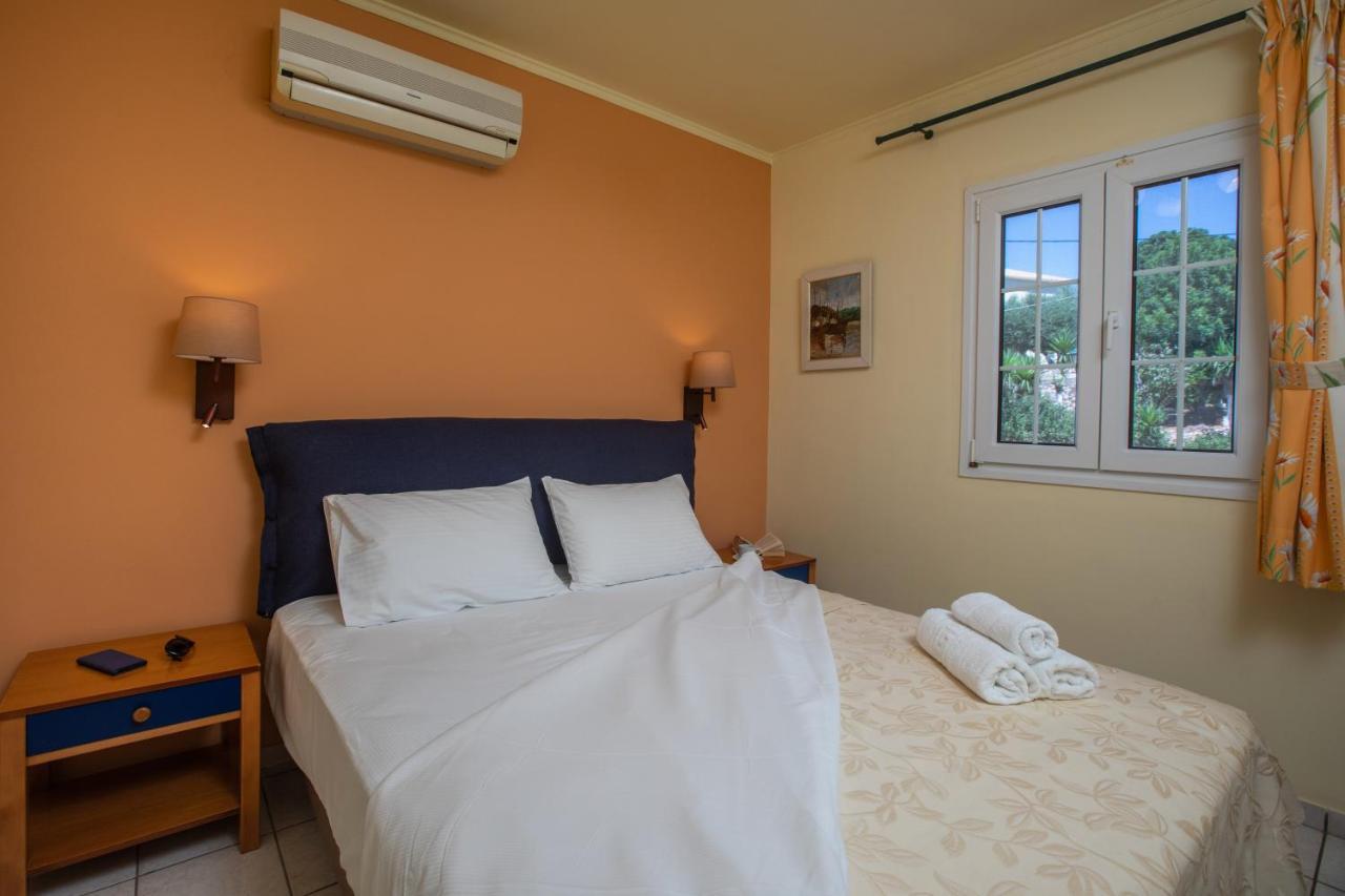 Garbis Villas & Apartments Lourdata  Dış mekan fotoğraf