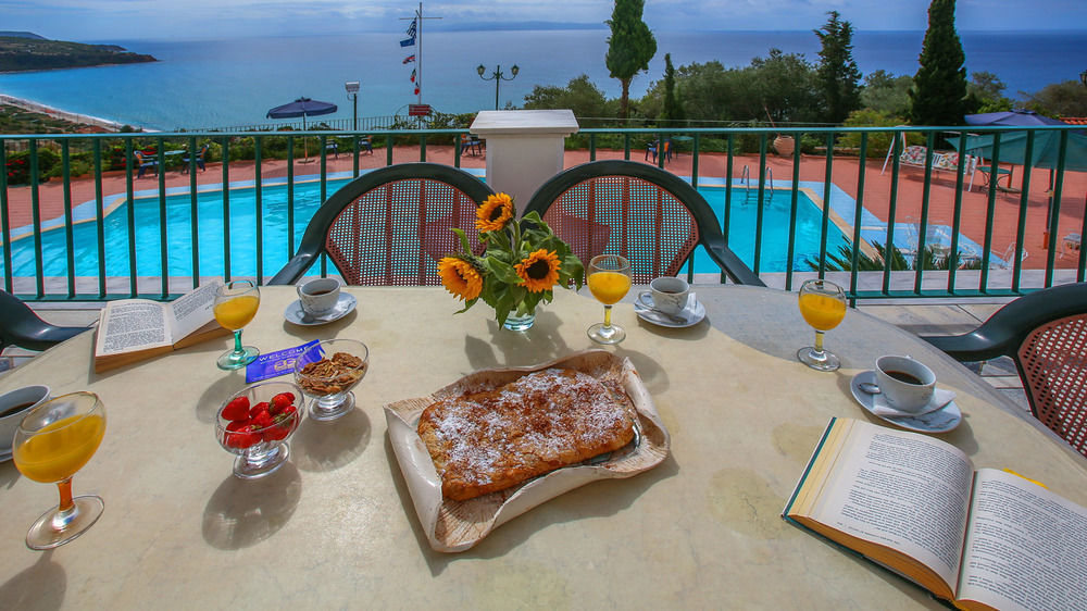 Garbis Villas & Apartments Lourdata  Dış mekan fotoğraf