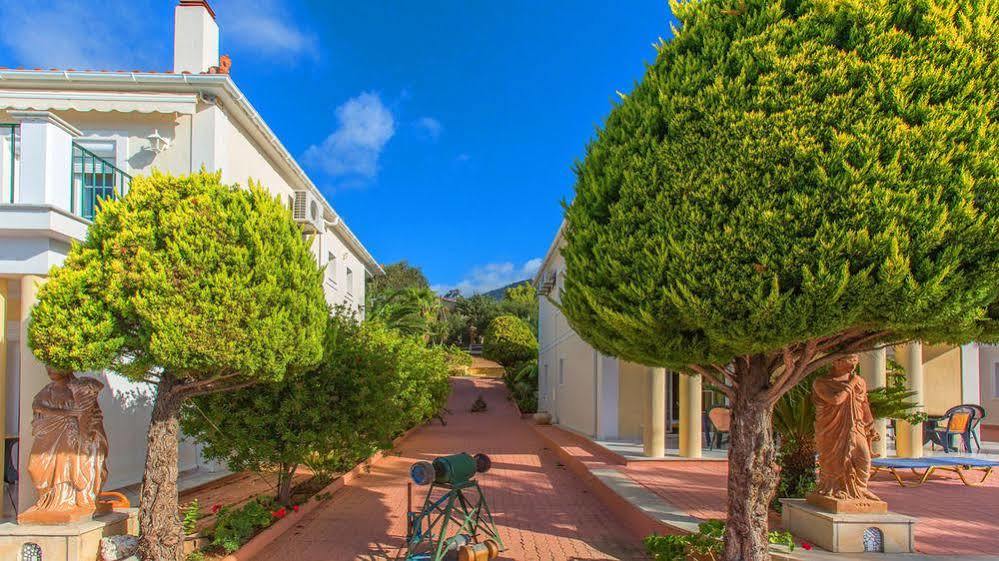 Garbis Villas & Apartments Lourdata  Dış mekan fotoğraf